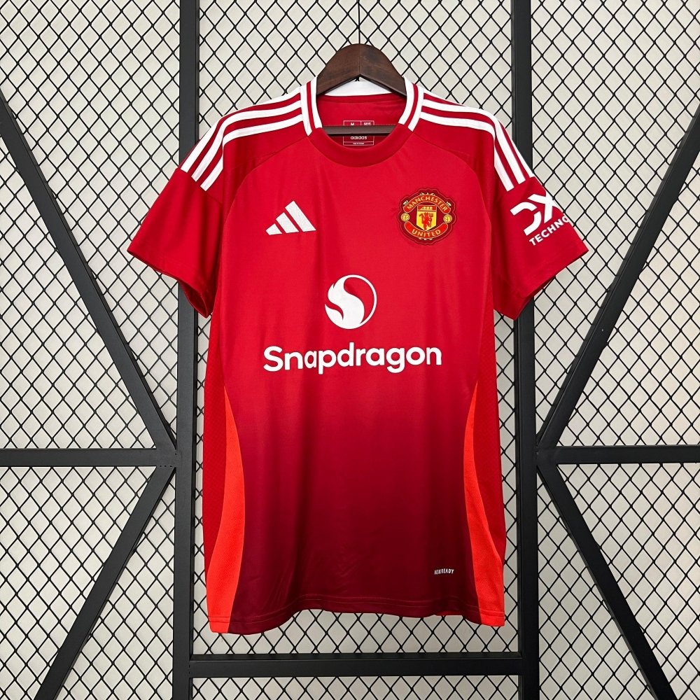 Manchester United DOM 24/25