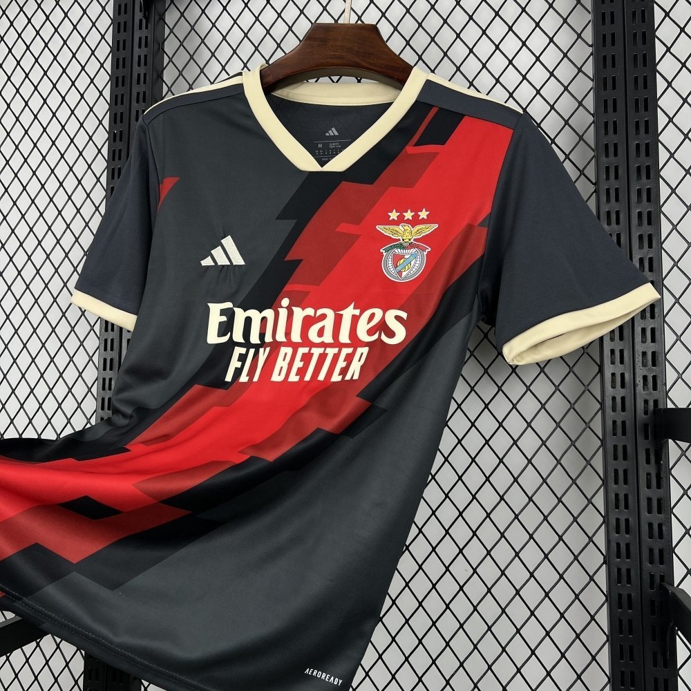 Benfica Concept "noir/rouge" 25/26
